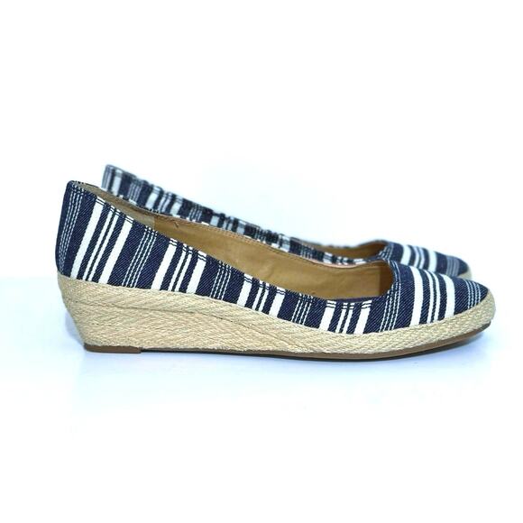 Lucky Brand Women’s Size 9 Tilly Indigo Stripe Espadrille Wedge Shoes - Picture 1 of 12